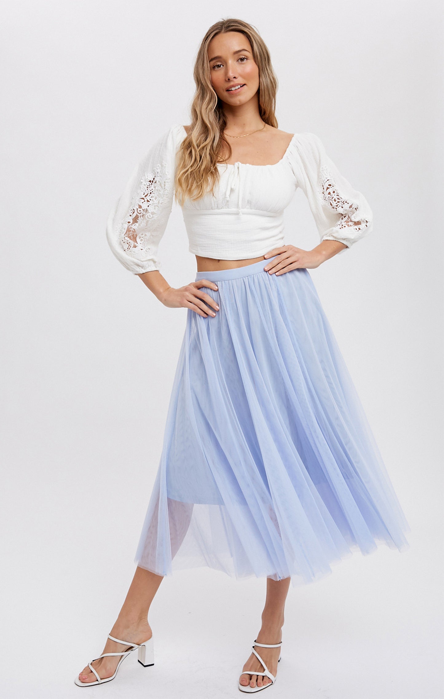 Square Neck Bubble Lace Sleeve Crop Top