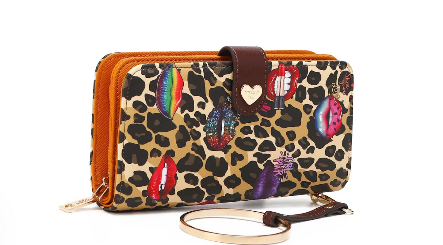 Wild Lips Wrislet Zippy Wallet